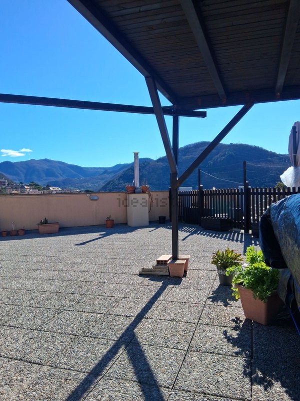 appartamento in vendita a Genova in zona Molassana