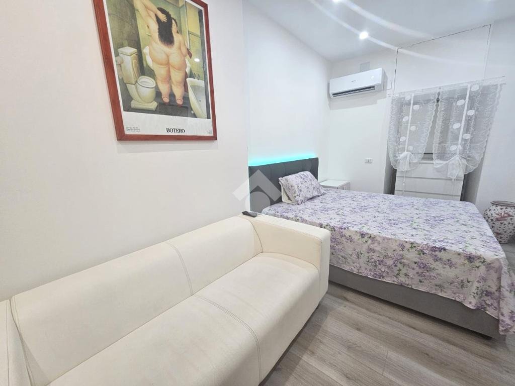 appartamento in vendita a Genova in zona Sottoripa / Maddalena / Molo