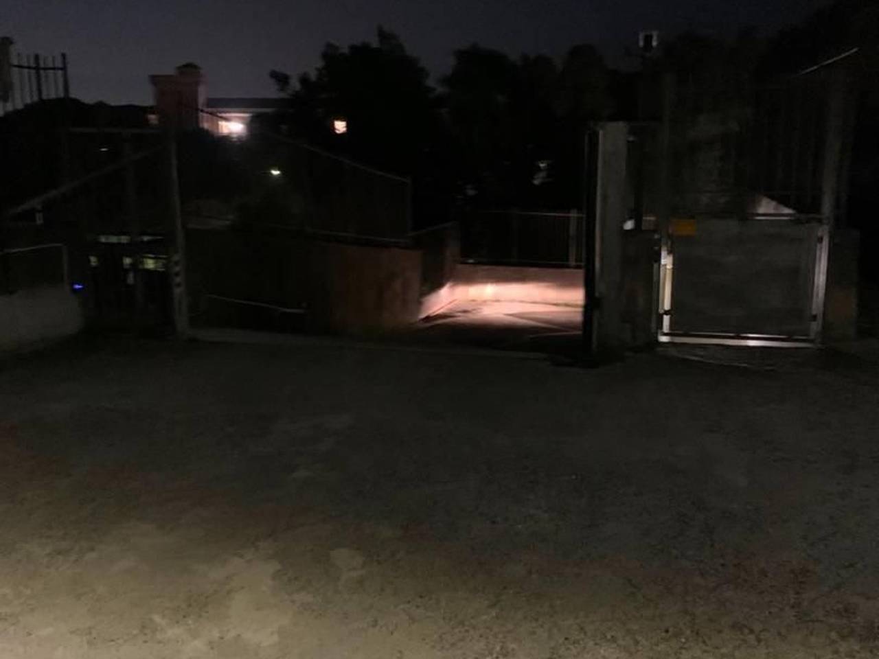 negozio in vendita a Genova in zona Cornigliano