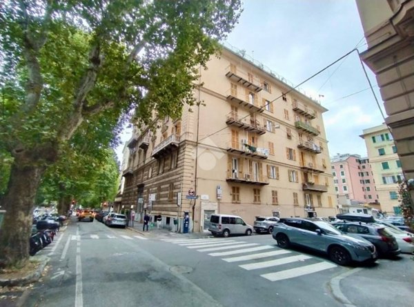 appartamento in vendita a Genova in zona Foce