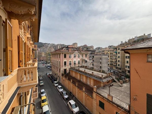 appartamento in vendita a Genova in zona Marassi
