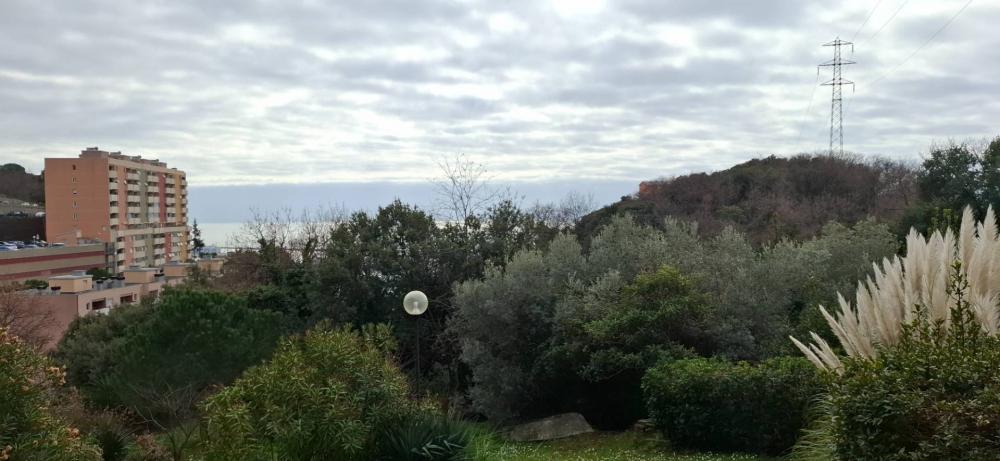 appartamento in vendita a Genova in zona Lagaccio / Granarolo