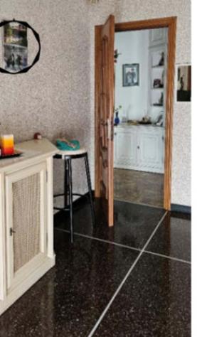 appartamento in vendita a Genova in zona Sestri Ponente