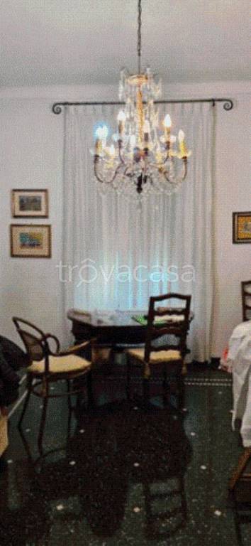 appartamento in vendita a Genova in zona Sestri Ponente