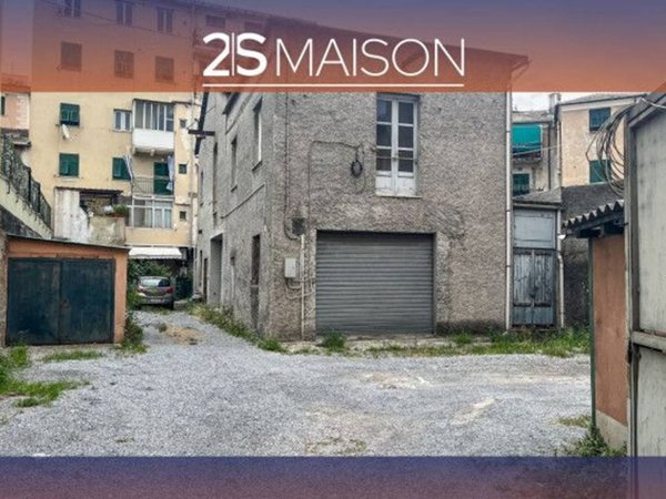 negozio in vendita a Genova in zona Certosa