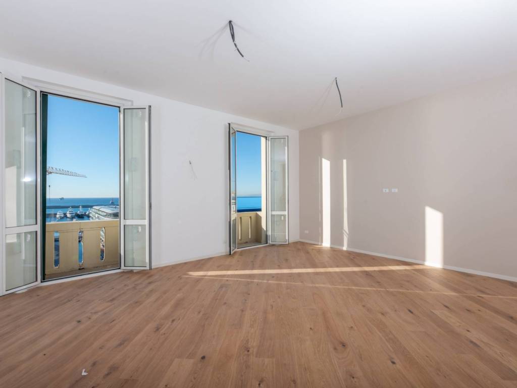 appartamento in vendita a Genova in zona Carignano