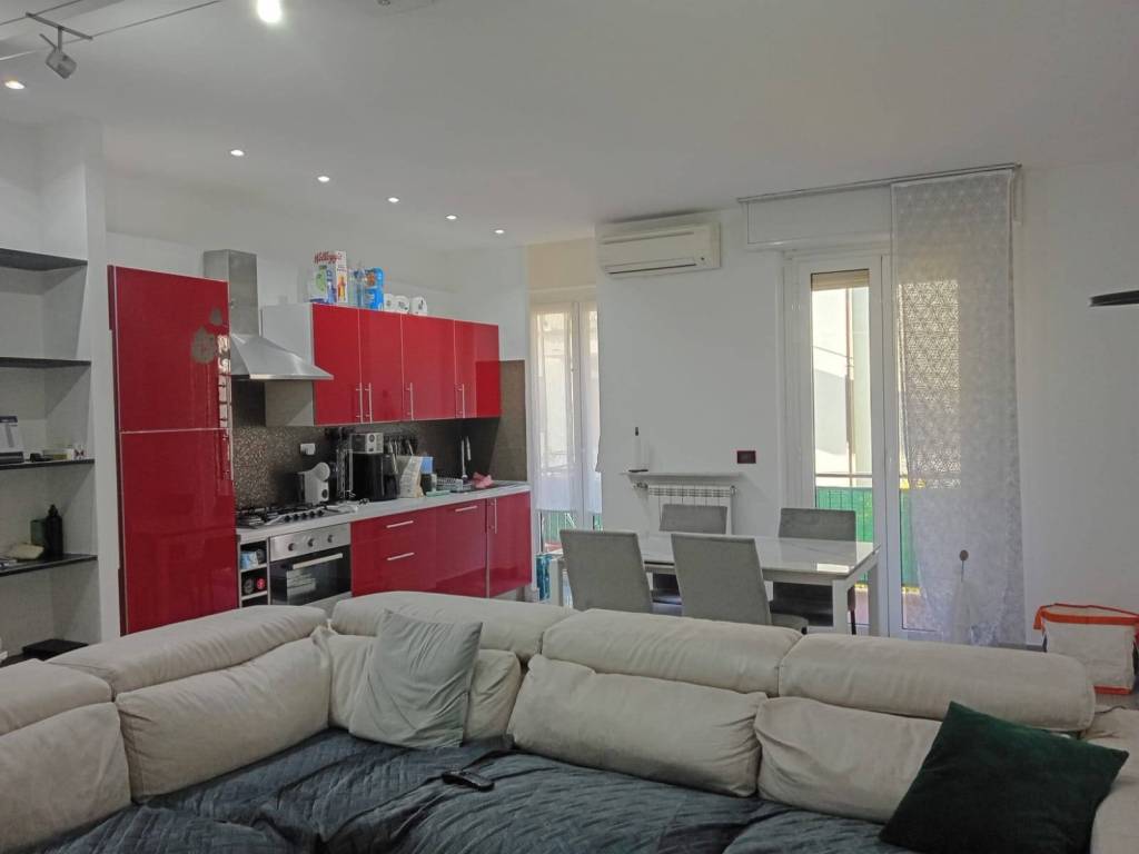 appartamento in vendita a Genova in zona Molassana