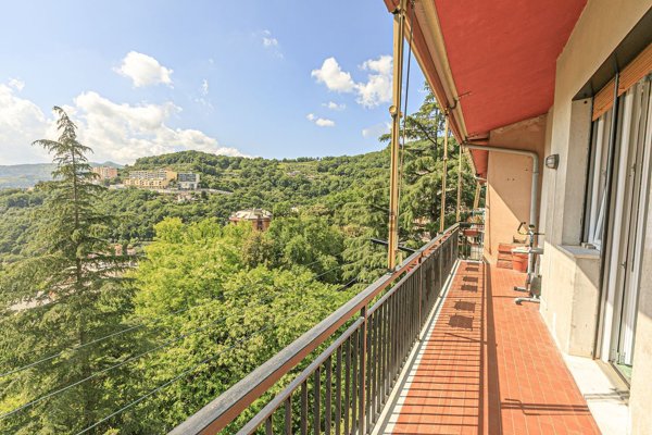 appartamento in vendita a Genova in zona San Gottardo/Sant'Eusebio