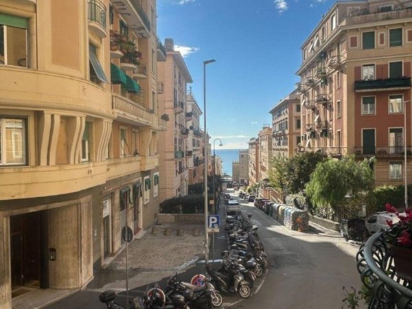 appartamento in vendita a Genova in zona Albaro