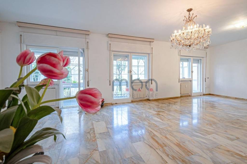 appartamento in vendita a Genova in zona Albaro