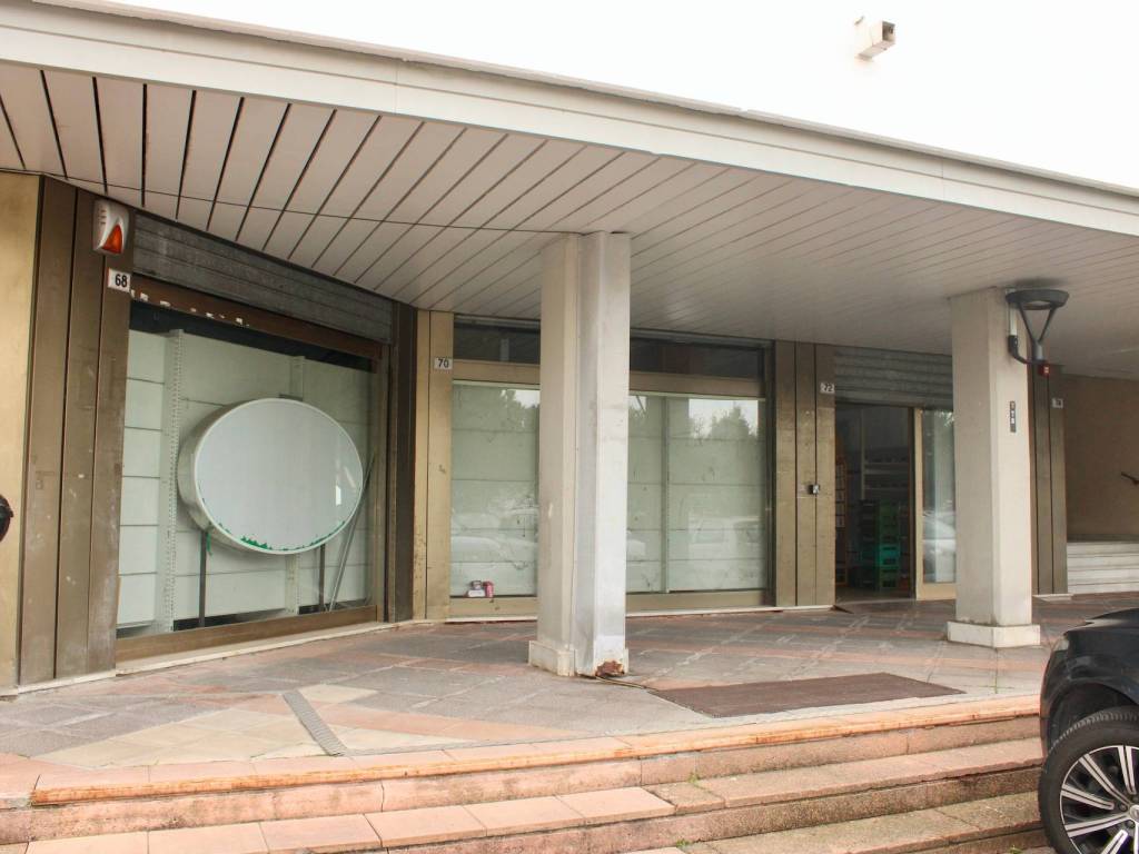 negozio in vendita a Genova in zona Nervi