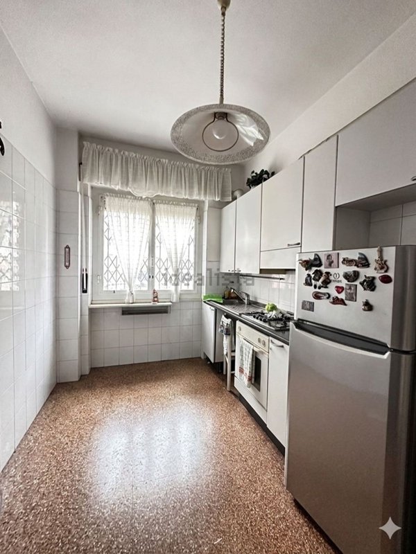 appartamento in vendita a Genova in zona Staglieno