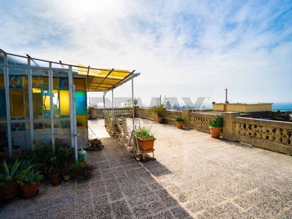 appartamento in vendita a Genova in zona Castelletto