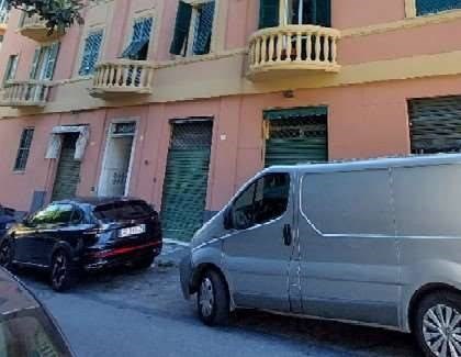 negozio in vendita a Genova