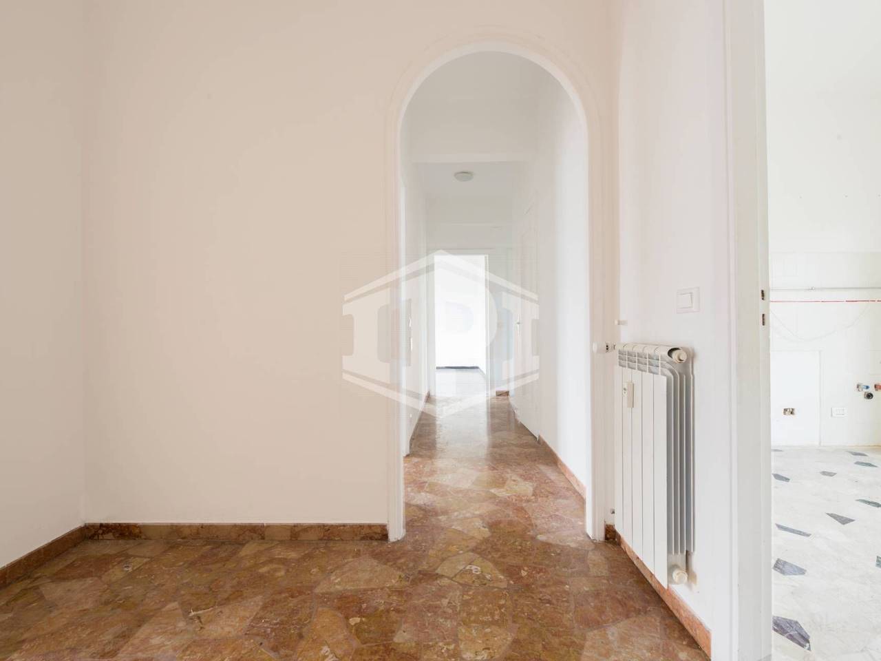 appartamento in vendita a Genova in zona Rivarolo