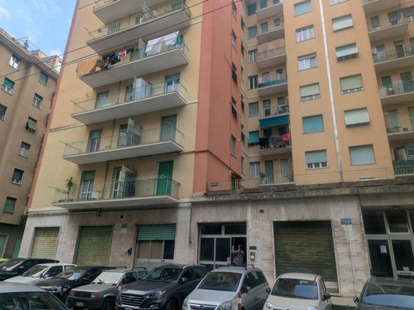 appartamento in vendita a Genova in zona Bolzaneto