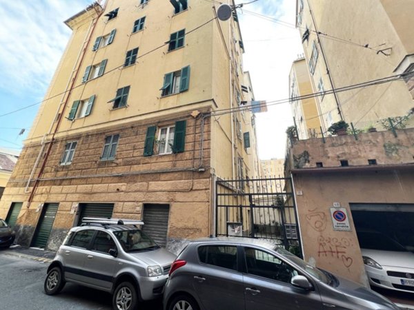 appartamento in vendita a Genova in zona Sampierdarena