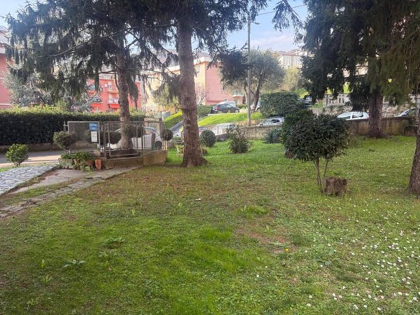 appartamento in vendita a Genova in zona Struppa