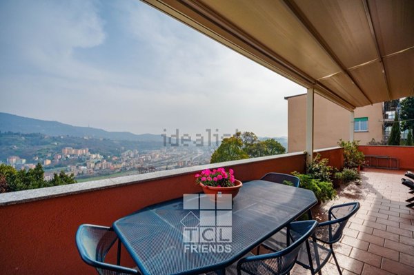 appartamento in vendita a Genova in zona Bolzaneto