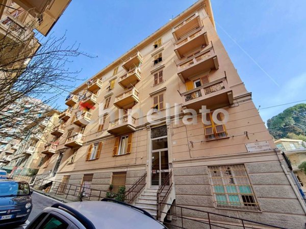 appartamento in vendita a Genova in zona Sestri Ponente