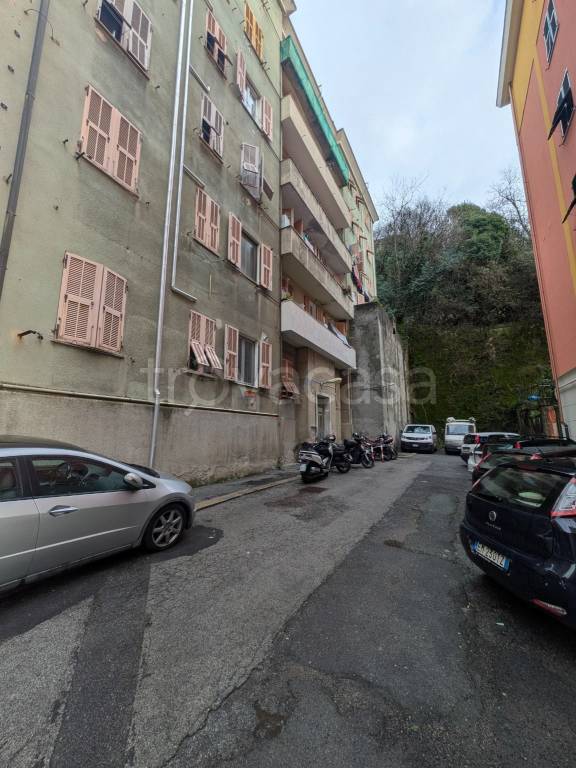 appartamento in vendita a Genova in zona Sampierdarena