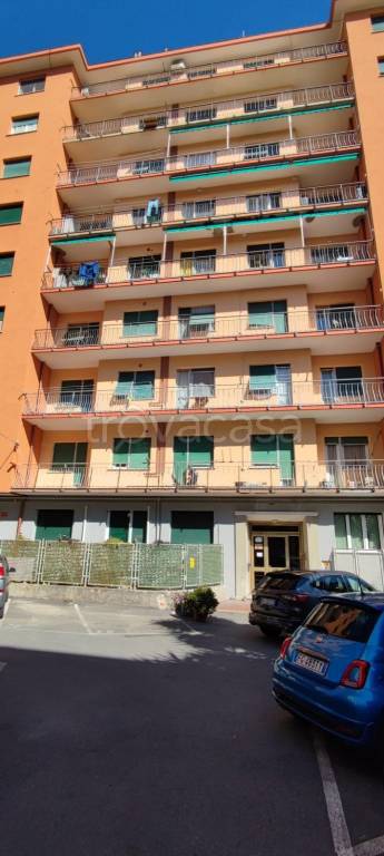 appartamento in vendita a Genova in zona Sestri Ponente