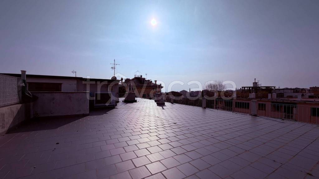 appartamento in vendita a Genova in zona Albaro