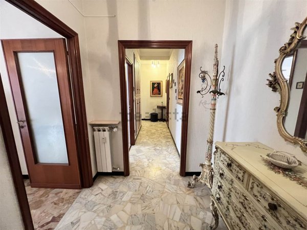 appartamento in vendita a Genova in zona Bolzaneto