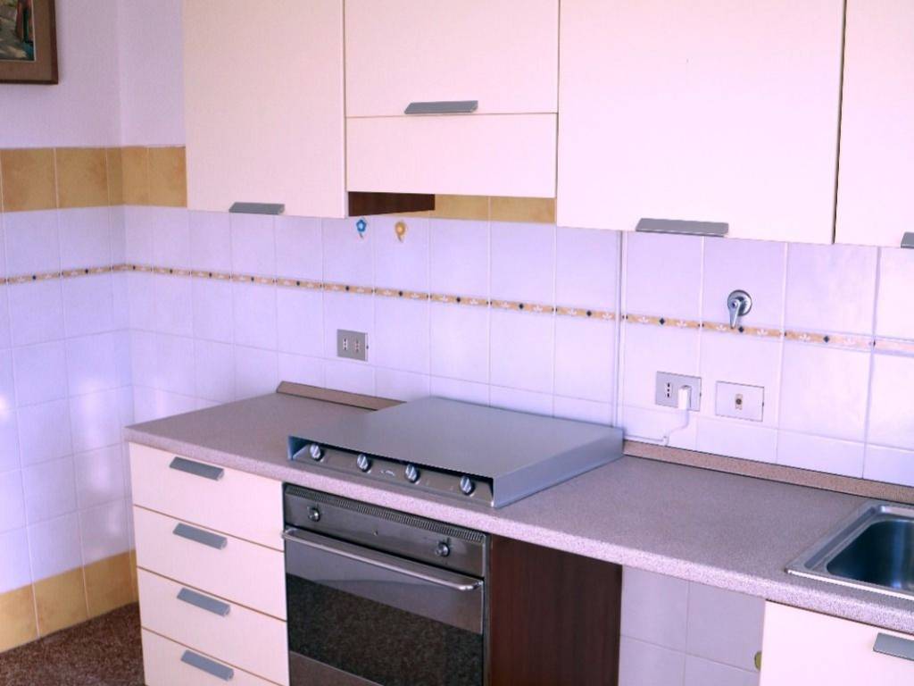 appartamento in vendita a Genova in zona Palmaro / Pra'