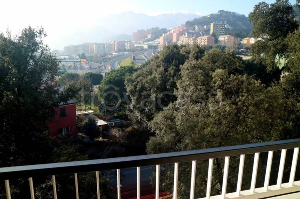 appartamento in vendita a Genova in zona Palmaro / Pra'