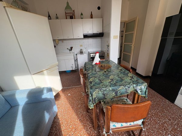 appartamento in vendita a Genova in zona Palmaro / Pra'