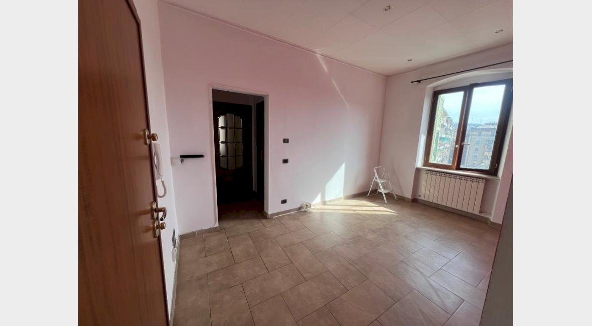 appartamento in vendita a Genova in zona Sestri Ponente