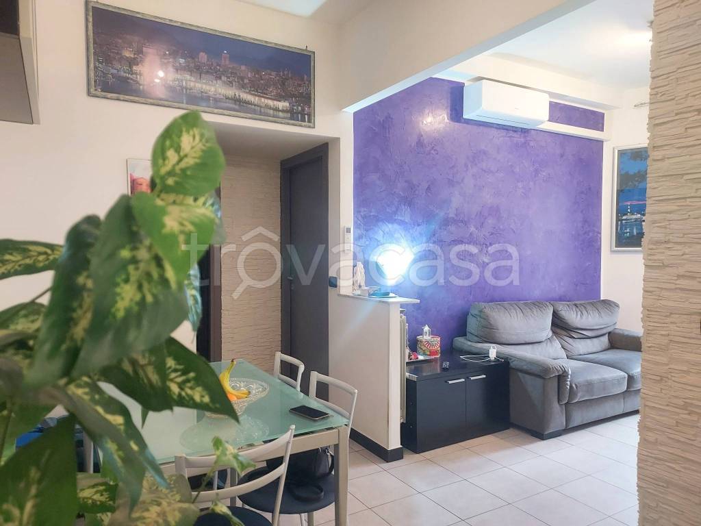 appartamento in vendita a Genova in zona Quezzi