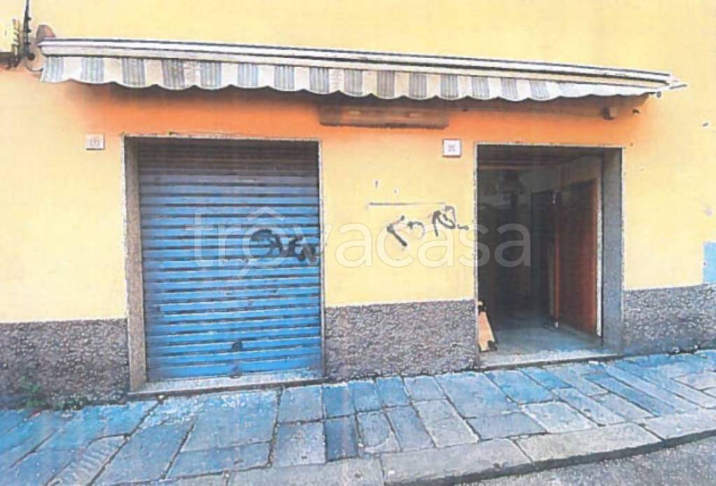 negozio in vendita a Genova in zona Lagaccio / Granarolo