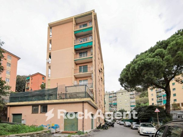 appartamento in vendita a Genova in zona Sampierdarena