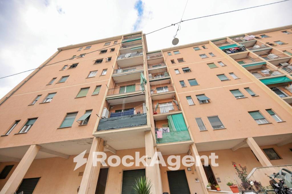 appartamento in vendita a Genova in zona Sampierdarena