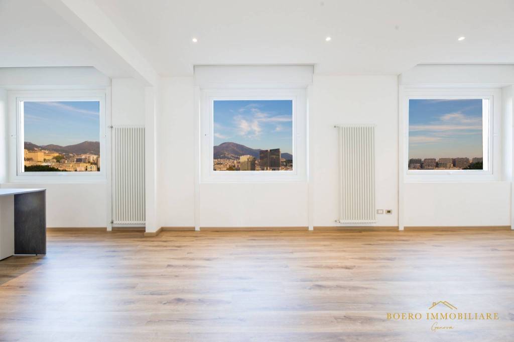 appartamento in vendita a Genova in zona Carignano