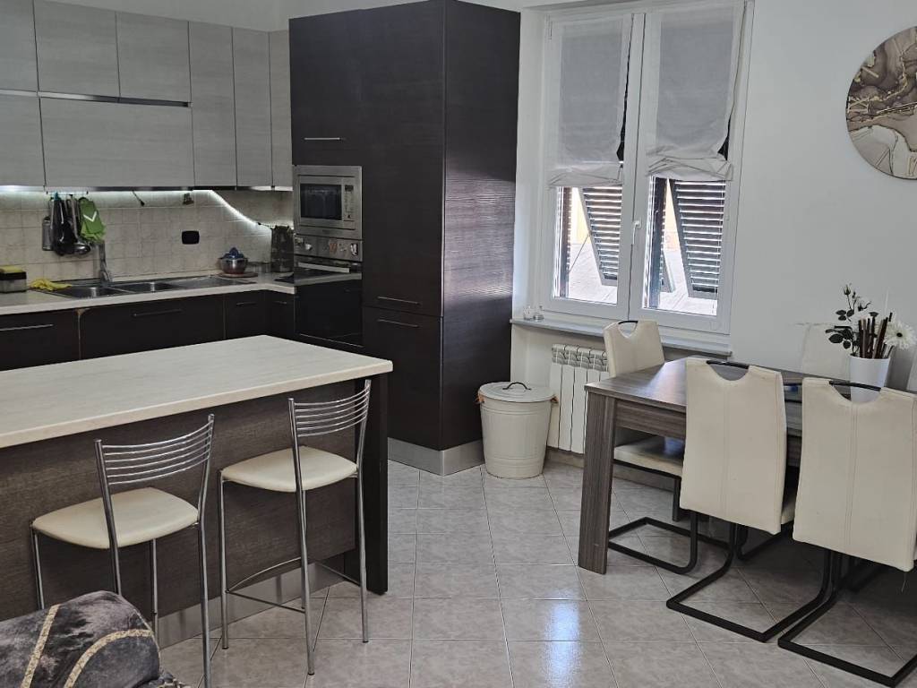 appartamento in vendita a Genova in zona Certosa