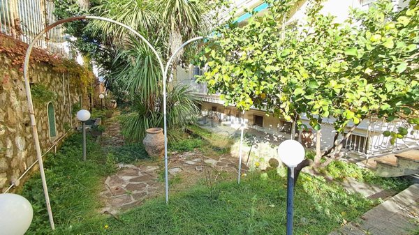 appartamento in vendita a Genova in zona Albaro