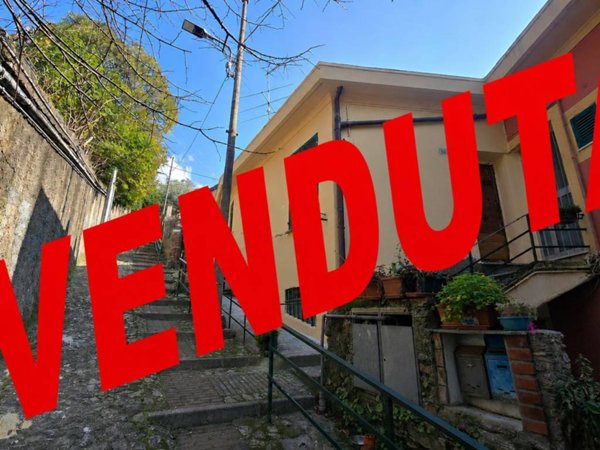 appartamento in vendita a Genova in zona Marassi
