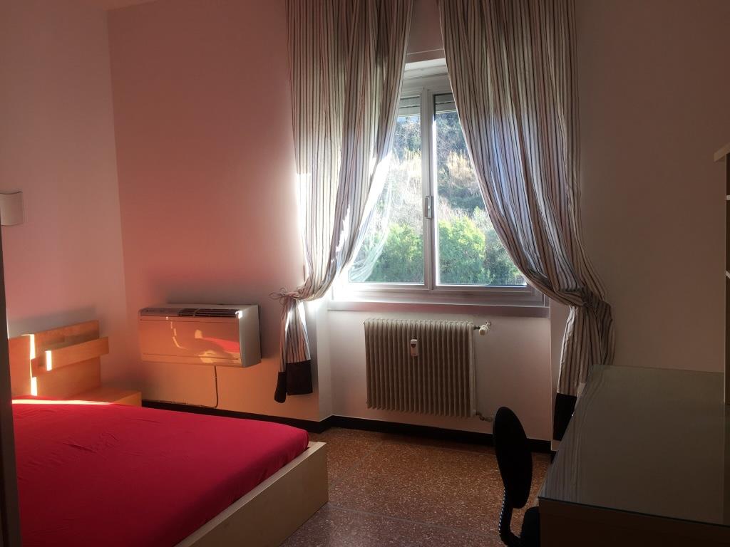 appartamento in vendita a Genova in zona Rivarolo