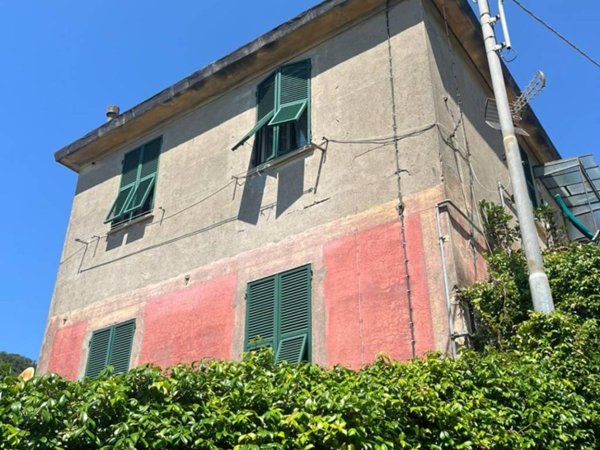 appartamento in vendita a Genova in zona Marassi