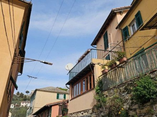 casa indipendente in vendita a Genova in zona Apparizione