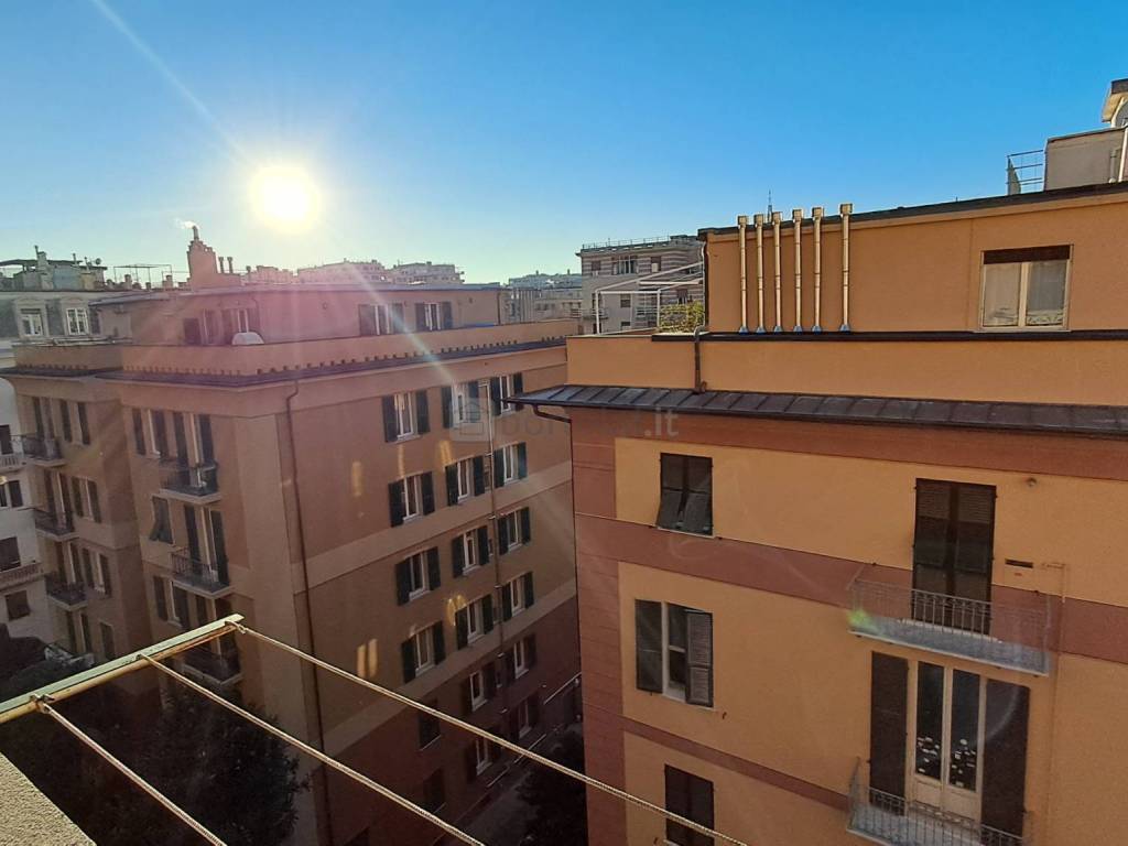 appartamento in vendita a Genova in zona Foce
