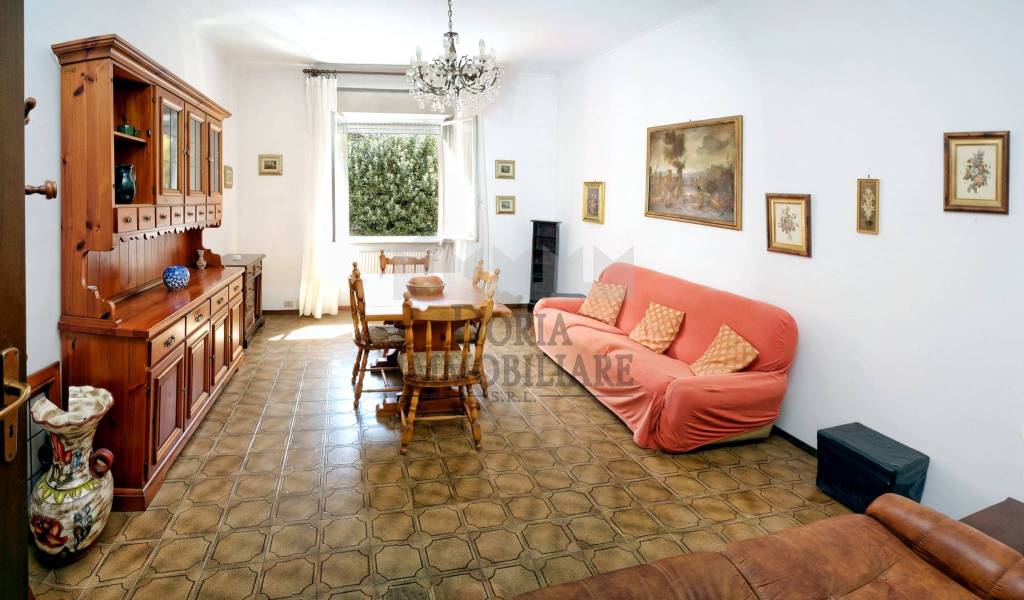 appartamento in vendita a Genova in zona San Gottardo/Sant'Eusebio