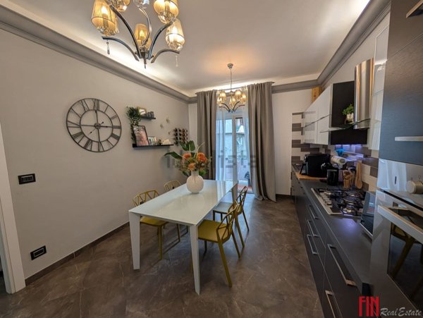 appartamento in vendita a Genova in zona Rivarolo