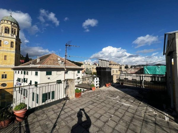 quadrivano in vendita a Genova in zona Cornigliano
