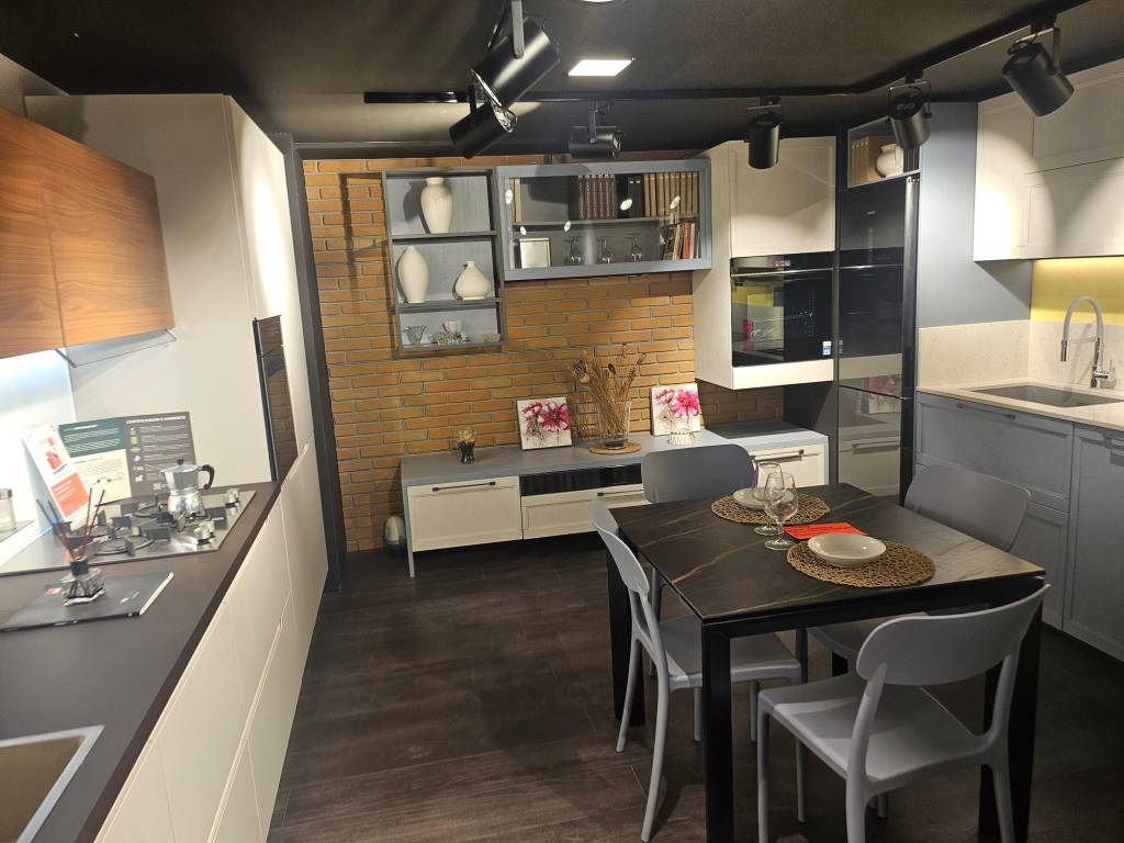 negozio in vendita a Genova in zona Quezzi