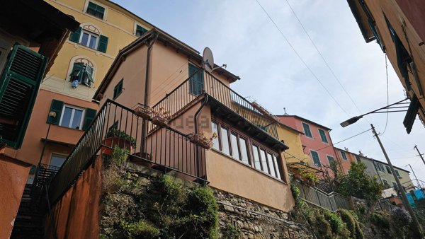 appartamento in vendita a Genova in zona Apparizione