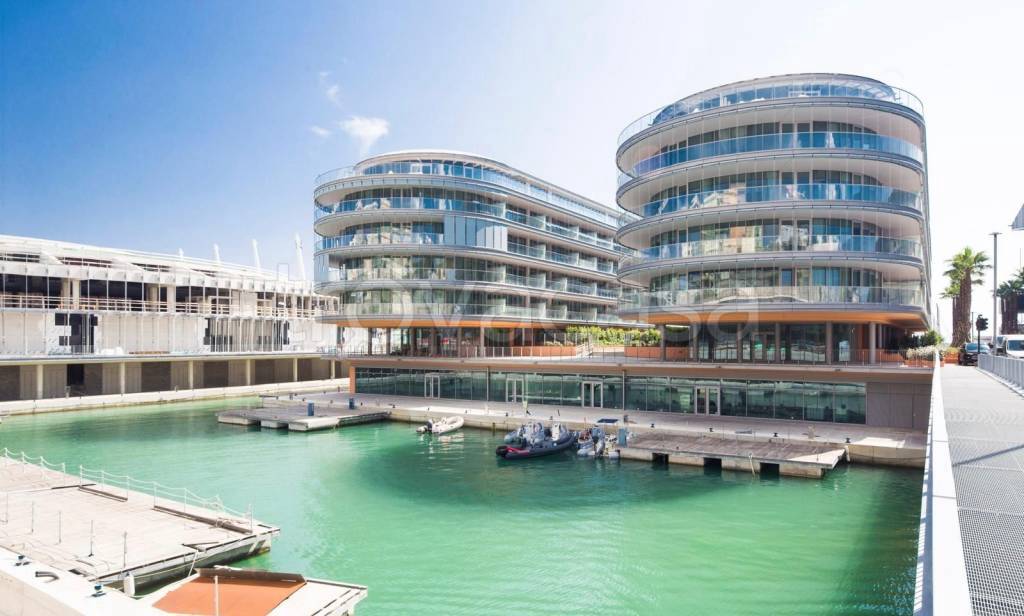 appartamento in vendita a Genova in zona Foce